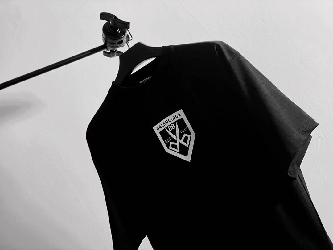 Bal 2021 Knife Logo Tee, photo 1
