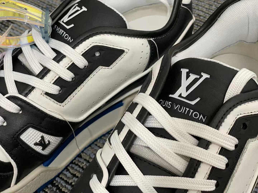 Other VV Black White 2021 Sneaker - Image 20