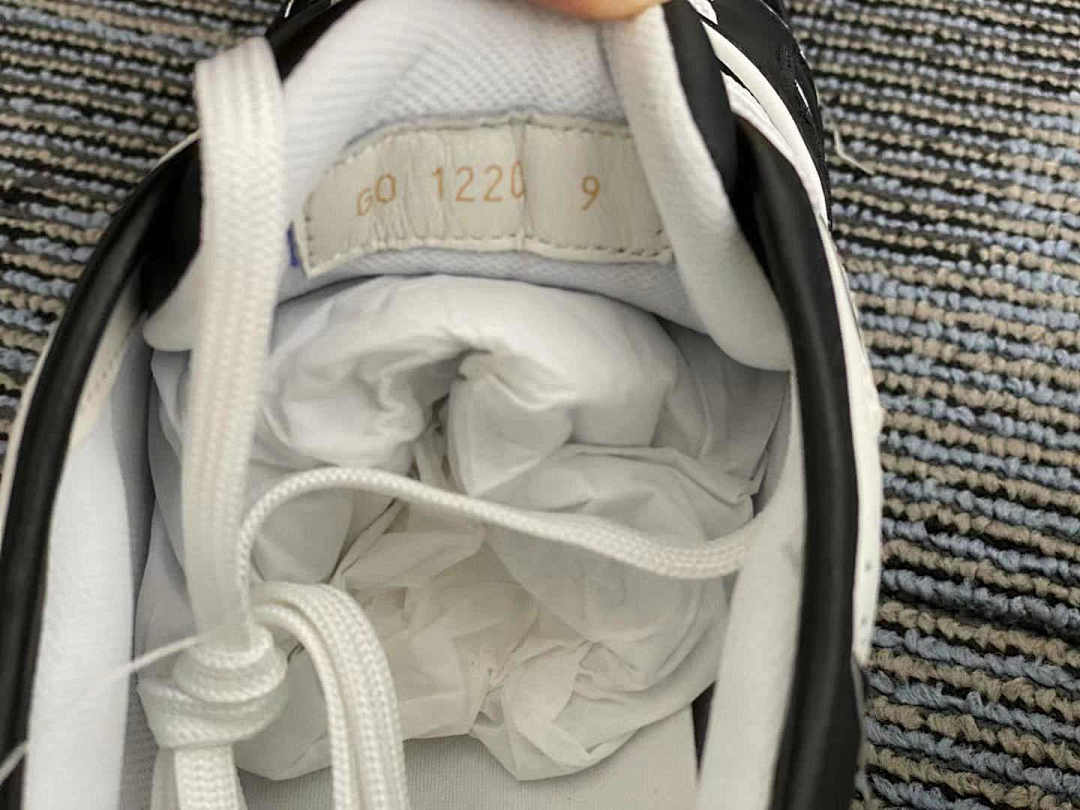 Other VV Black White 2021 Sneaker - Image 13