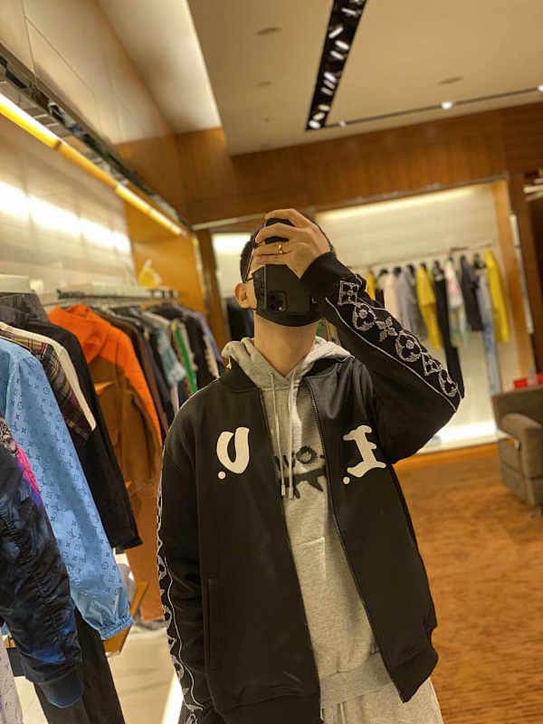 Other VV 2021 Show Jacket, photo 1