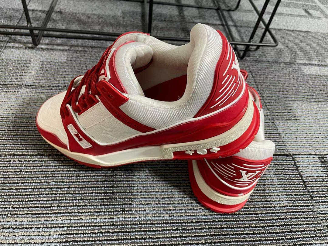 Other VV Red Trainer - Image 16