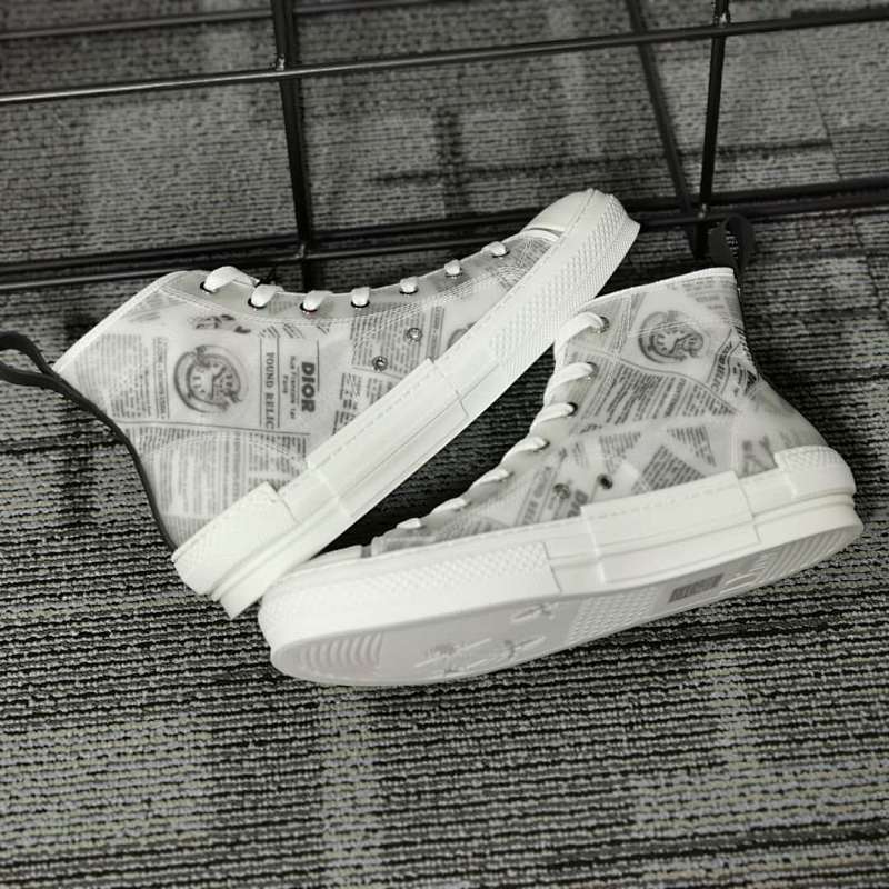 Newspaper High-Top And Low Top, photo 1