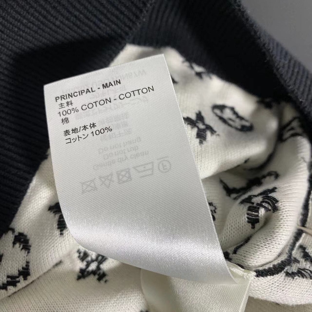 Other VV Disappear Sweater - Image 35