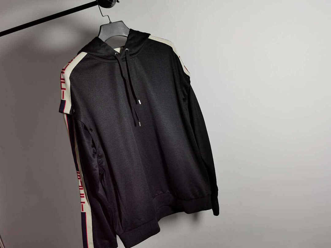 Other GC Black Technical Jersey Sweatshirt - Image 14