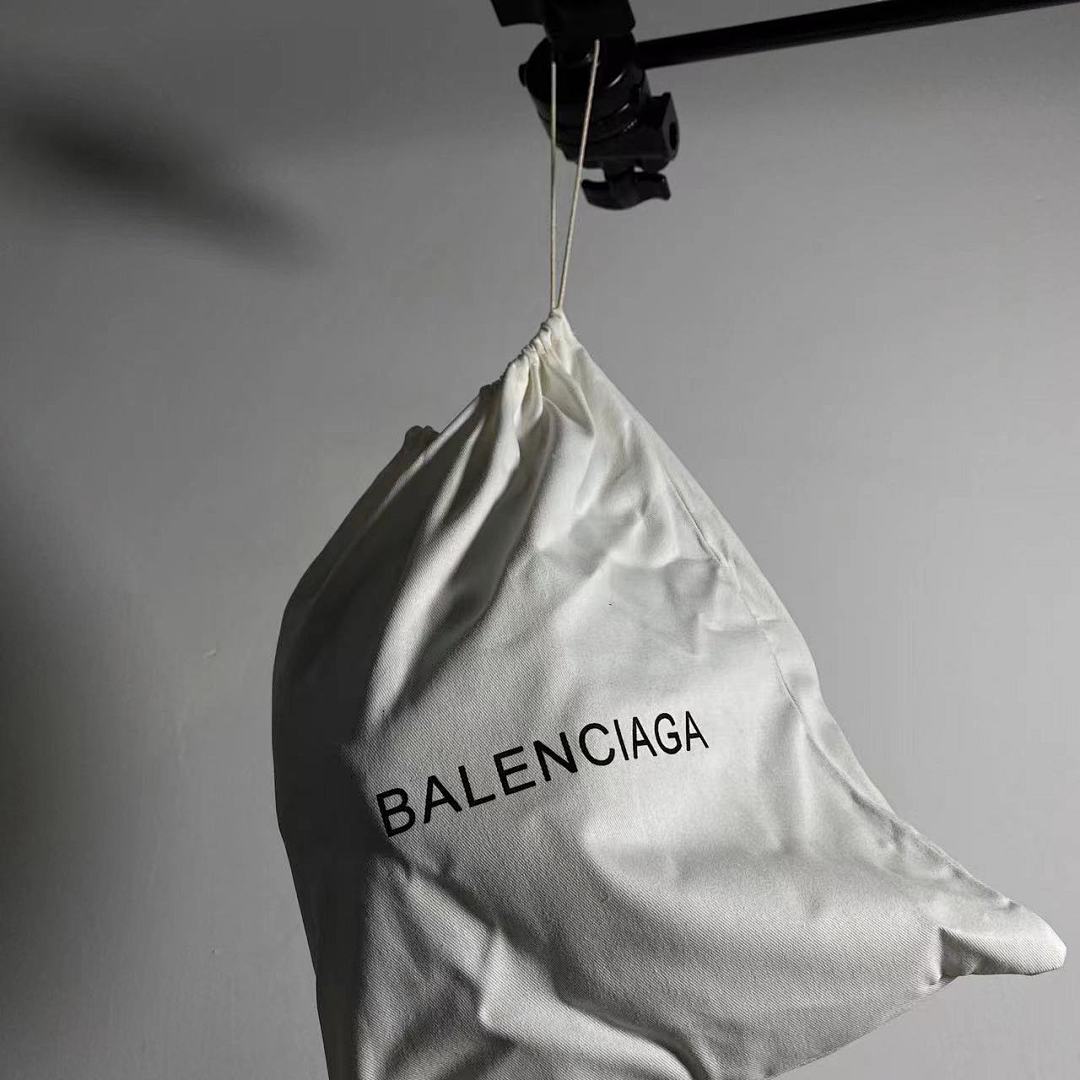 Other BAL X GG Caps - Image 20
