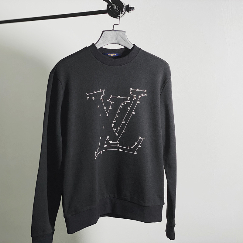VV EMBROIDERED, photo 1