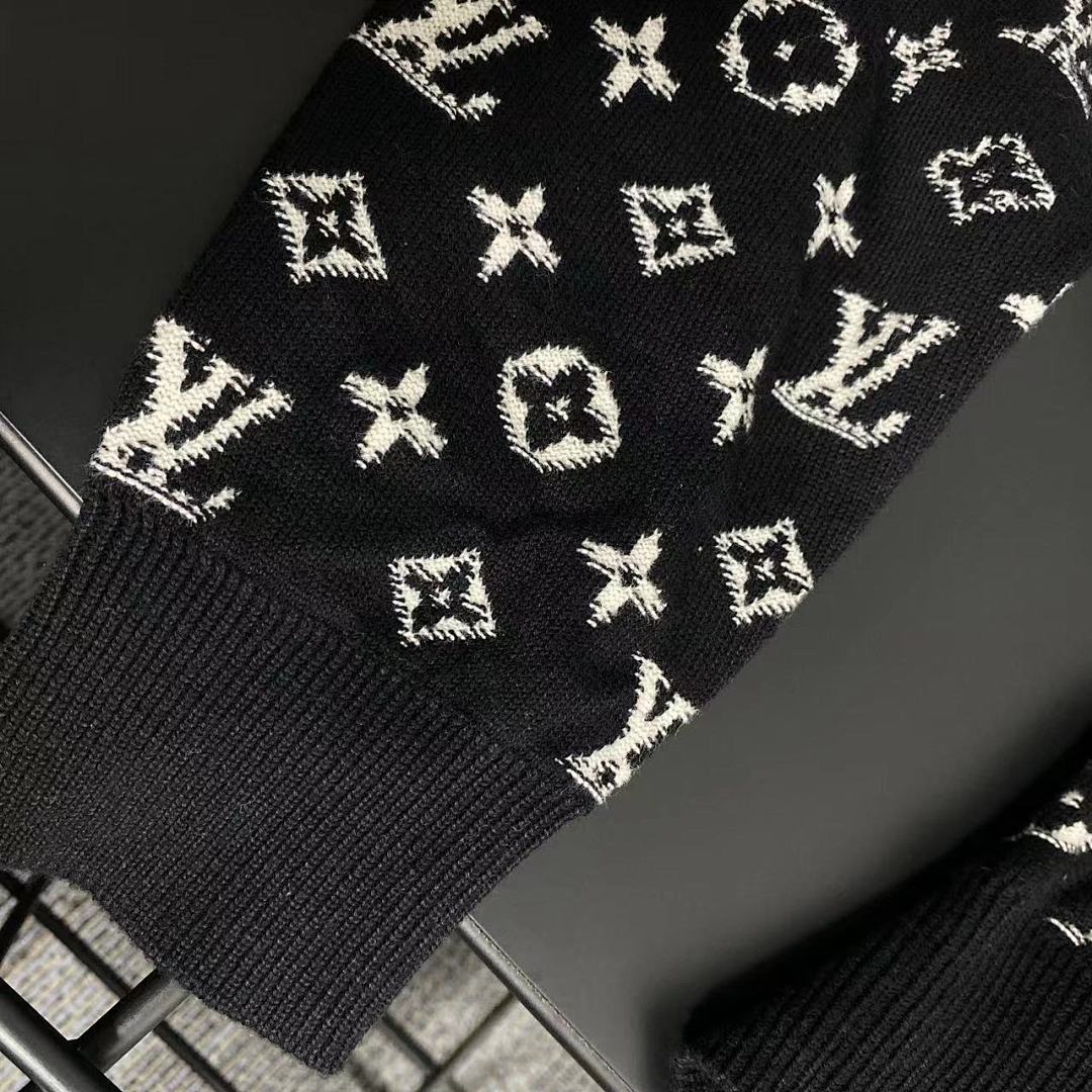 Other VV Disappear Sweater - Image 30