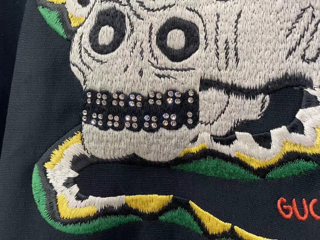 Other GC Sneak Embroidered Sweatshirt - Image 10