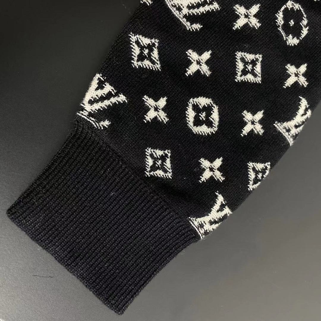 Other VV Disappear Sweater - Image 31