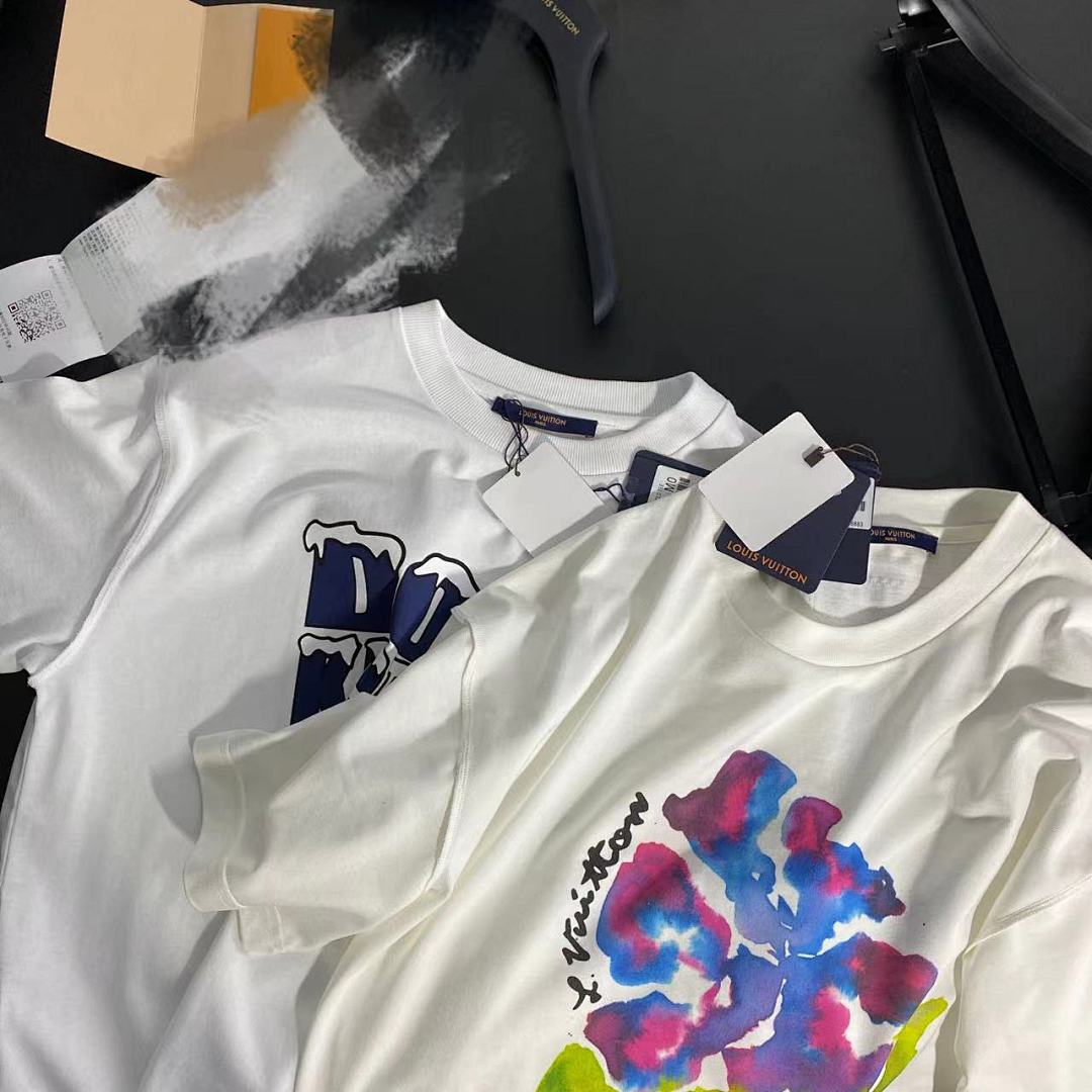 Other VV 2022 Flower Tee - Image 4