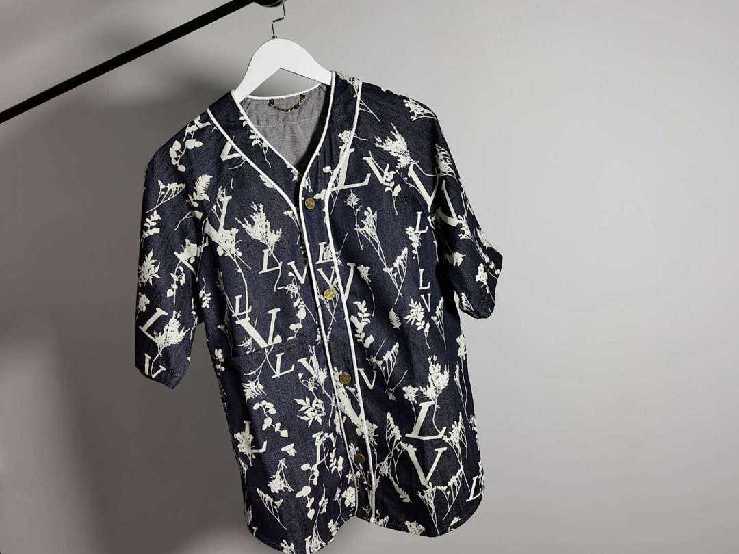 Vv Leaf Vests, photo 1