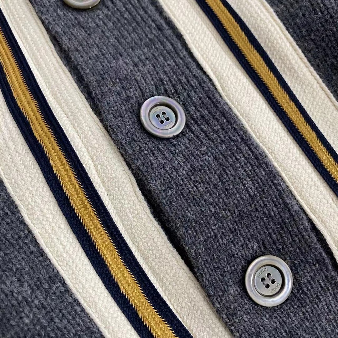 Other GC BEE Grey Cardigan - Image 12