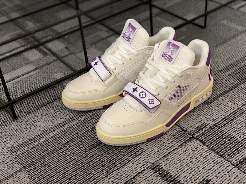 VV 2021 Purple Trainer, photo 1