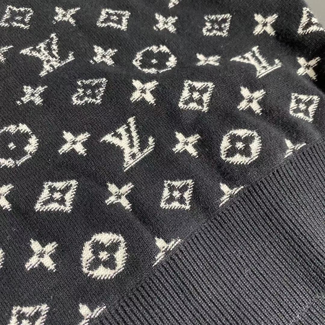 Other VV Disappear Sweater - Image 39