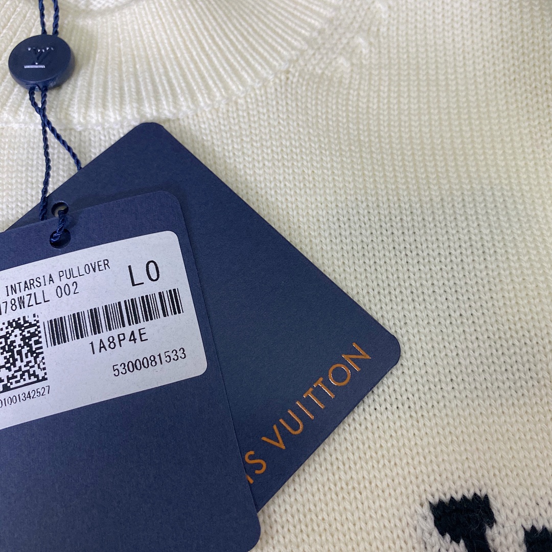 Other VV Clock Sweater - Image 20