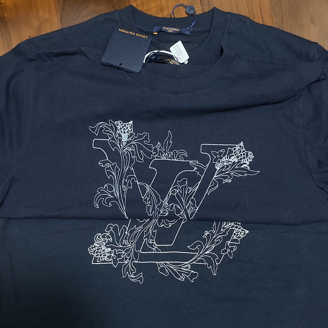 Other VV EMBROIDERED FLOWER T-SHIRT —— - Image 7