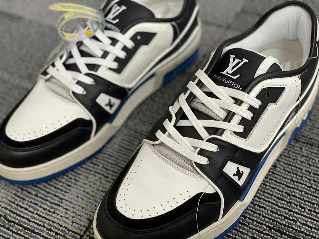 Other VV Black White 2021 Sneaker - Image 17