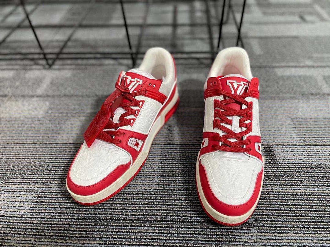 Other VV Red Trainer - Image 6