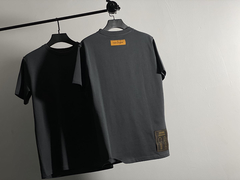 Vv Back Tag Dark Grey Tee, photo 1