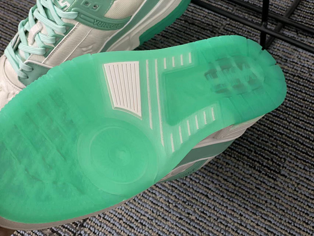 Other VV Mint Green Trainer - Image 15