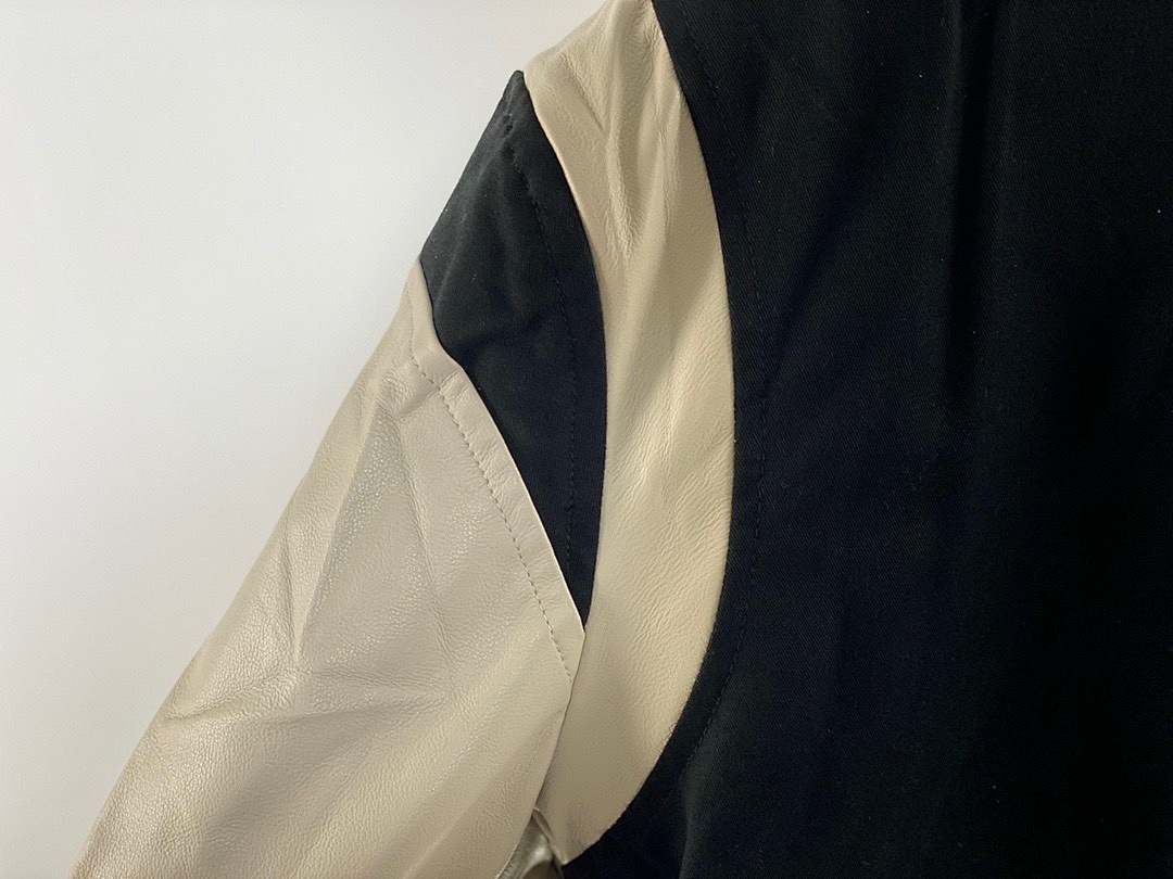 Other LOUIS 19FW Sheepskin Leather Jacket - Image 10