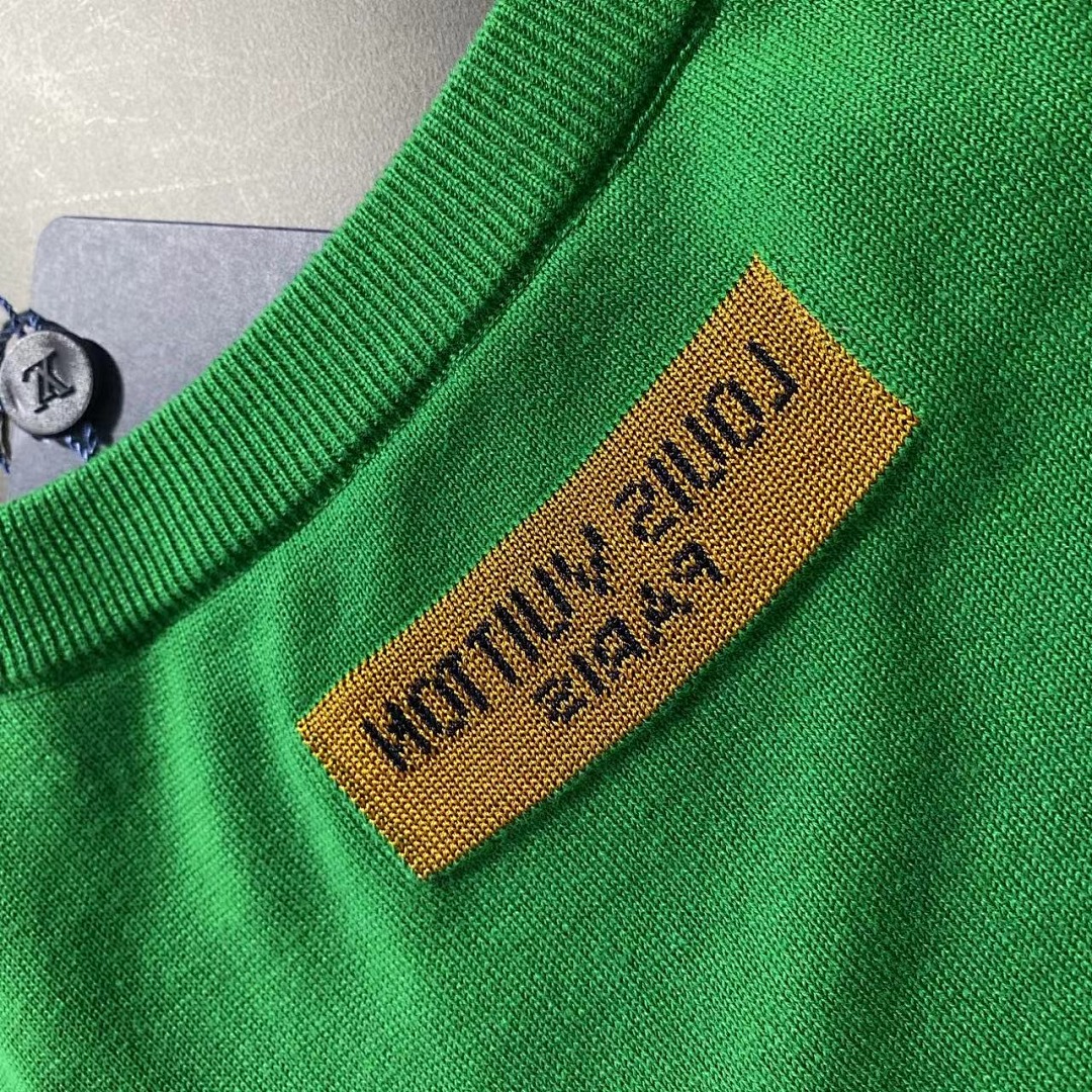 Other VV Green Show Tee - Image 19