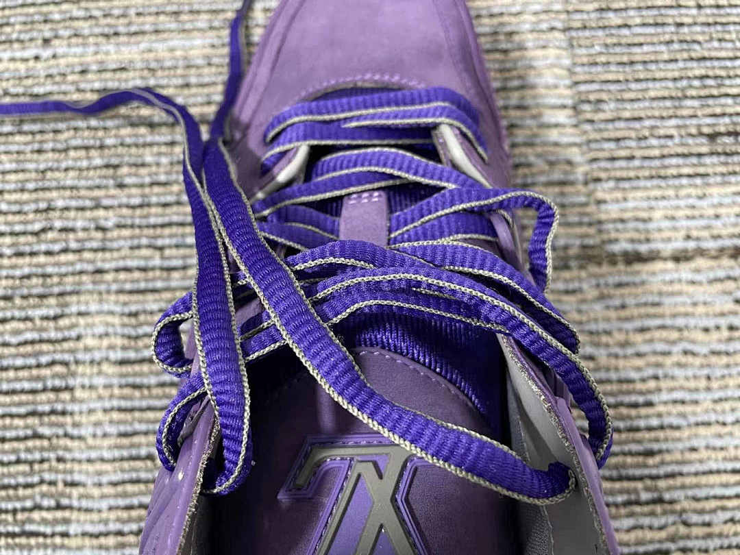 Other VV Purple Sneaker - Image 12