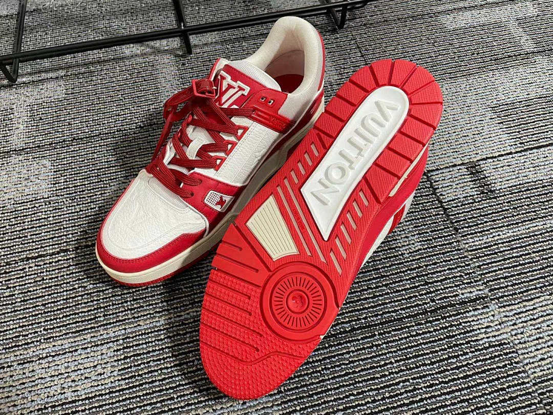 Other VV Red Trainer - Image 15
