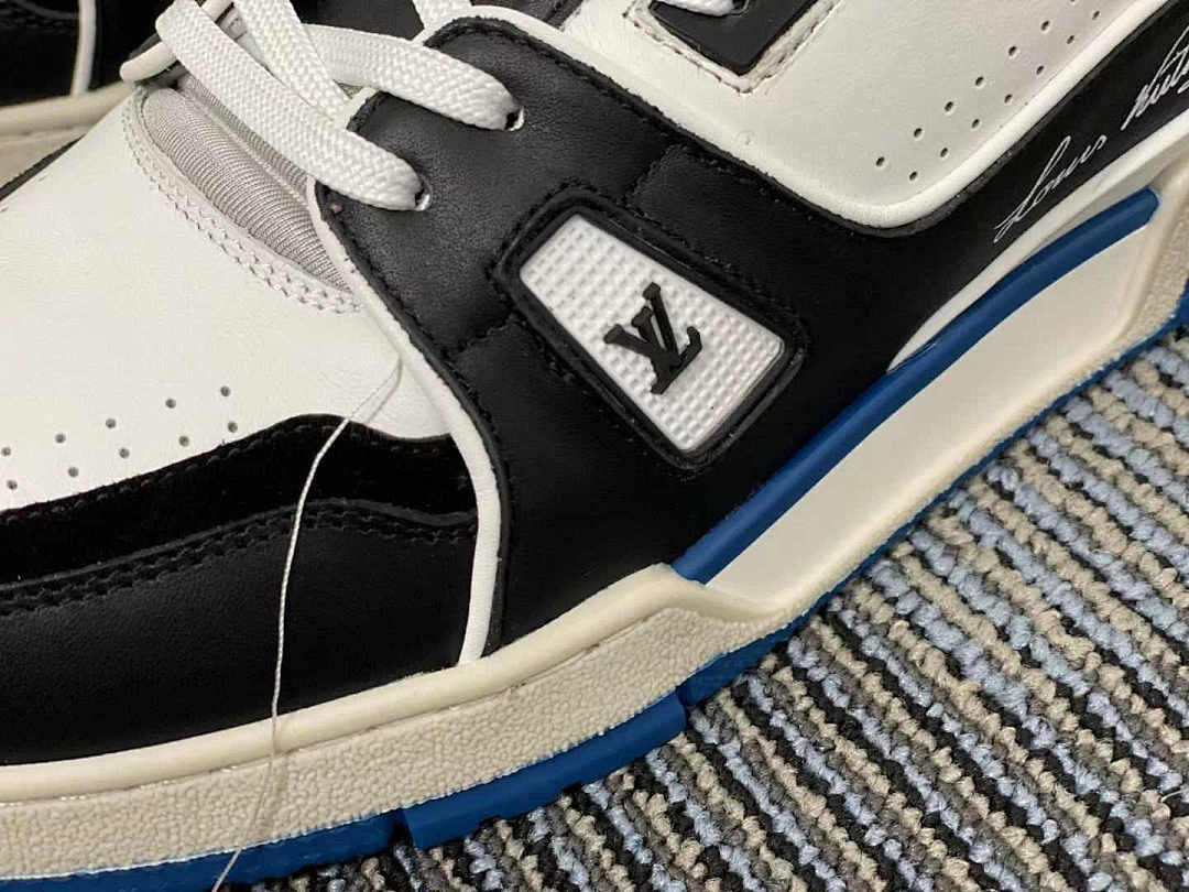 Other VV Black White 2021 Sneaker - Image 19