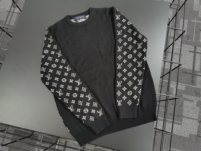 L*V FULL MONOGRAM JACQUARD Sweater, photo 1