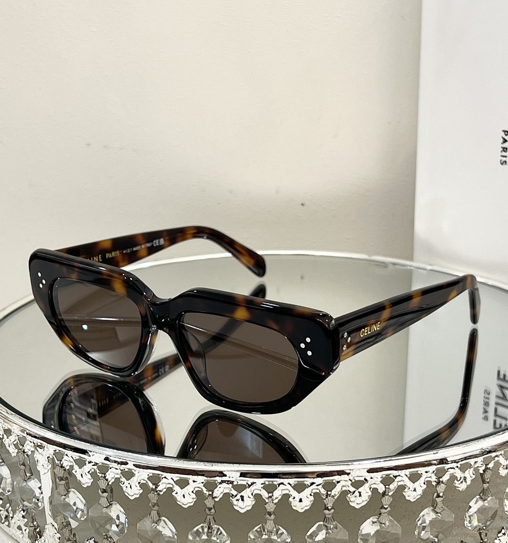 Other CELINEMODEL:CL40273USIZE:53