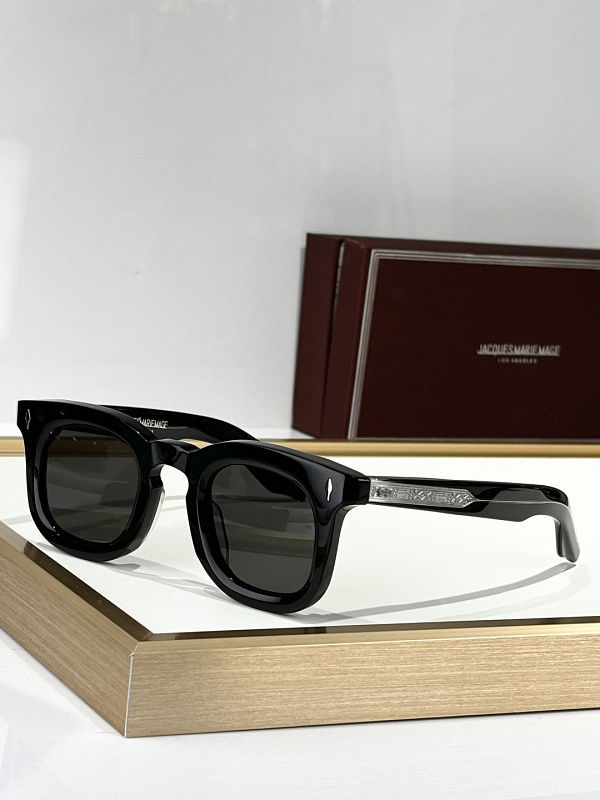 JACQUES MARIE MAGMODEL:DEVAUXISIZE43, photo 1