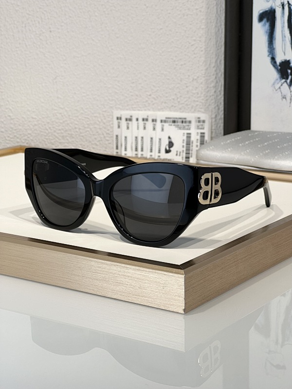 Balenciaga Mod:BB0322SKSize:55, photo 1