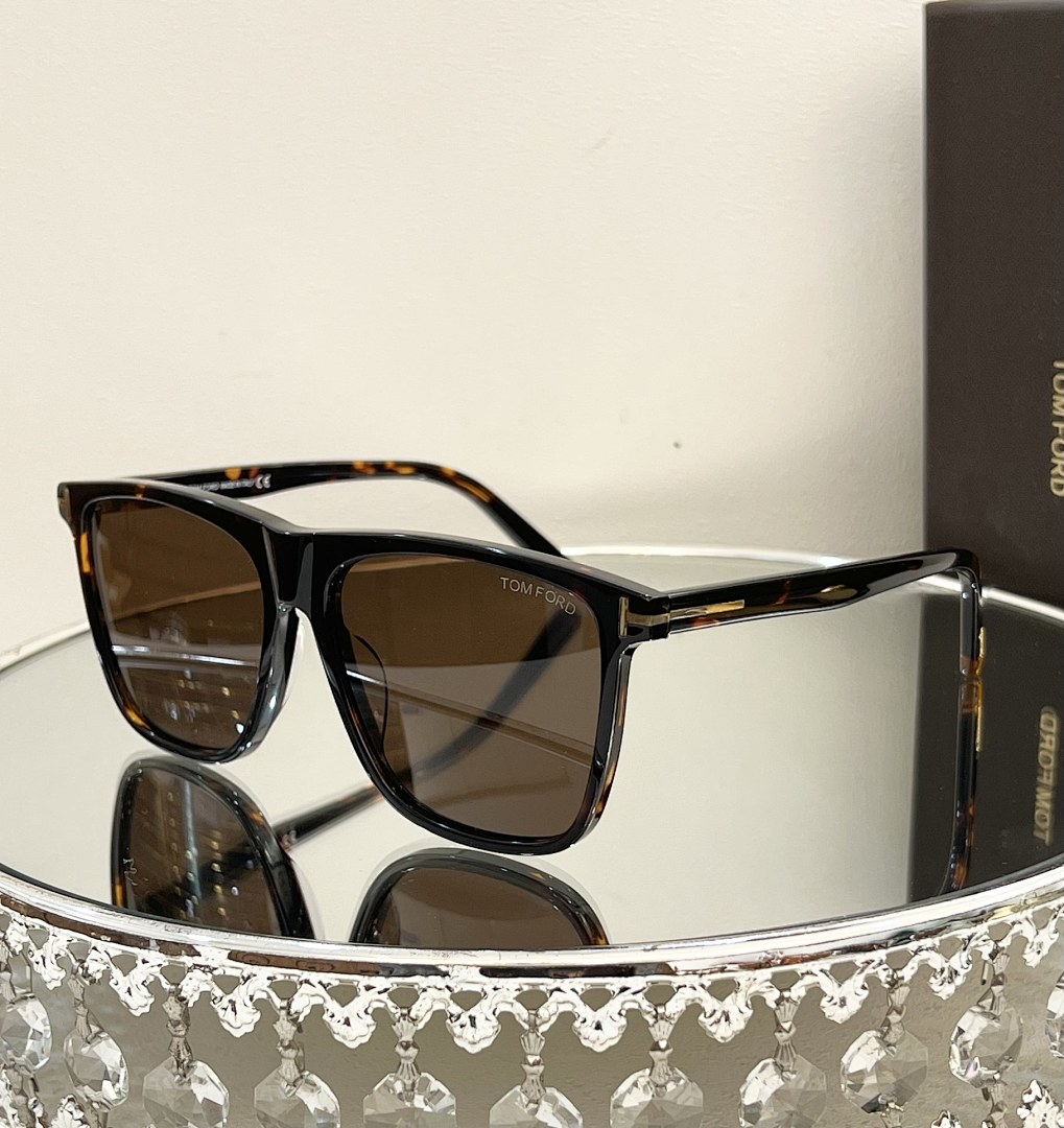 Other TOM FORDMODEL:TF832SIZE:59 - Image 5