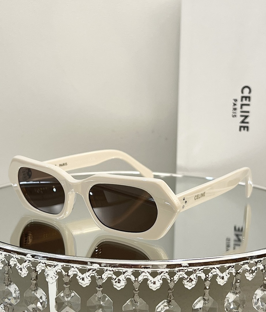 Other CELINEMODEL:CL40243ISIZE:52