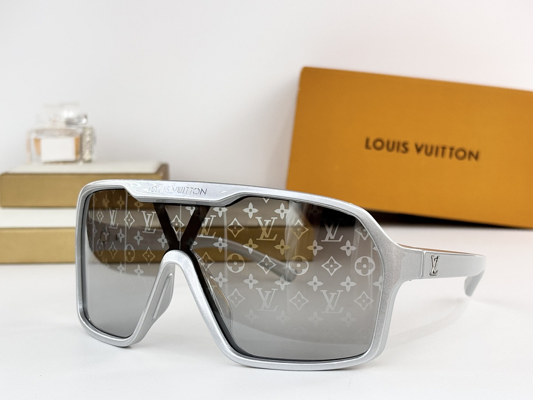 Other LOUIS VUITTONMODEL:Z3101USIZE:135
