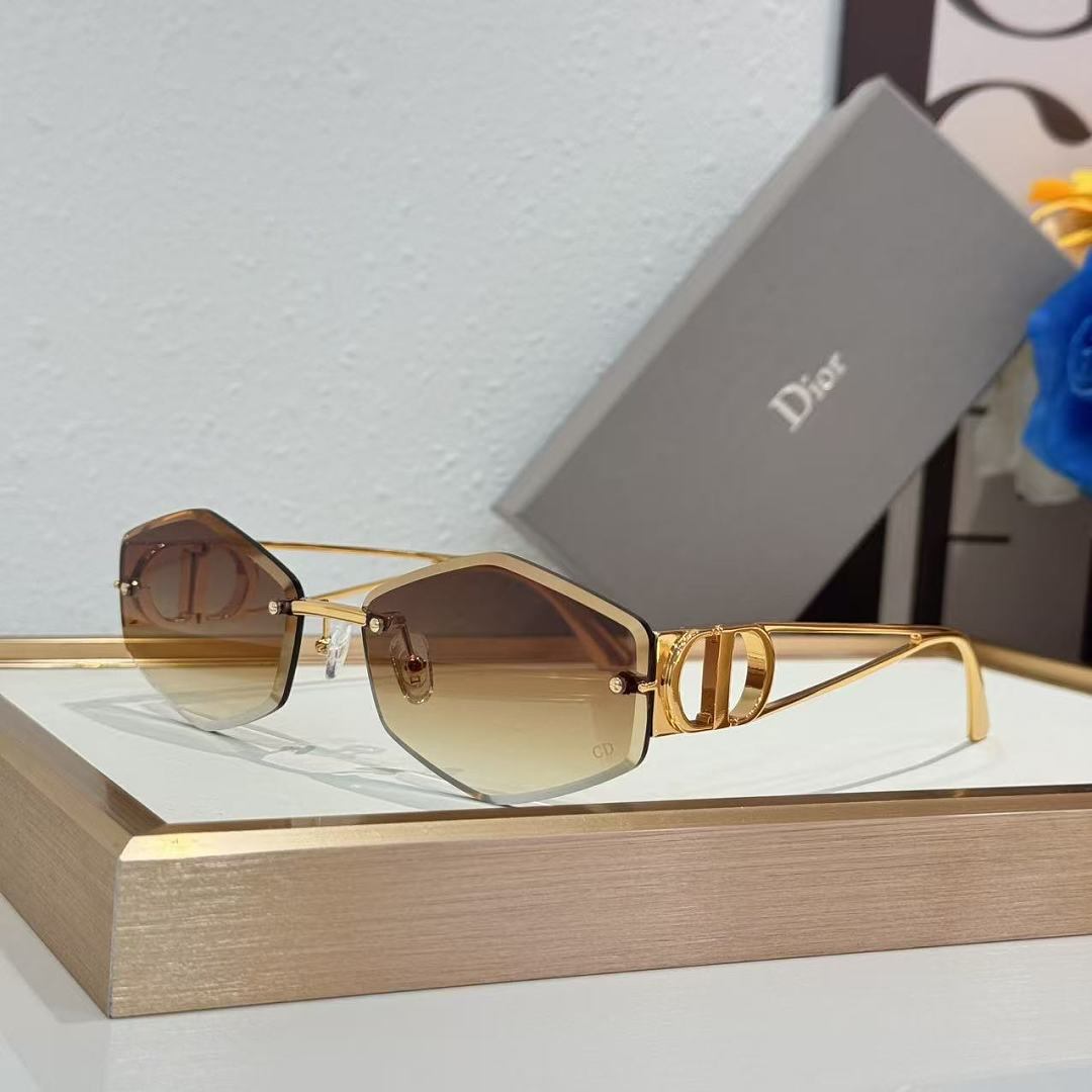 Other DIOR MODEL DSGTA64UCR SIZE:62