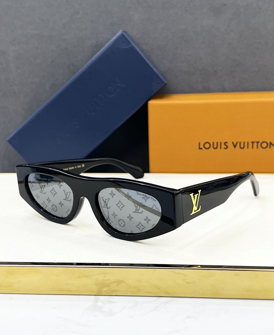 Other LOUIS VUITTONMODEL:Z2123USIZE:52