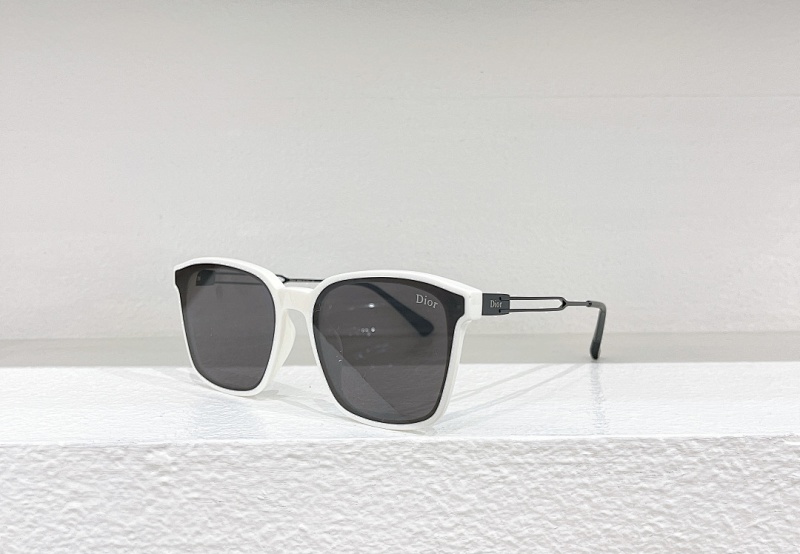 DIORMODEL:CD 0238SSIZE:61, photo 1
