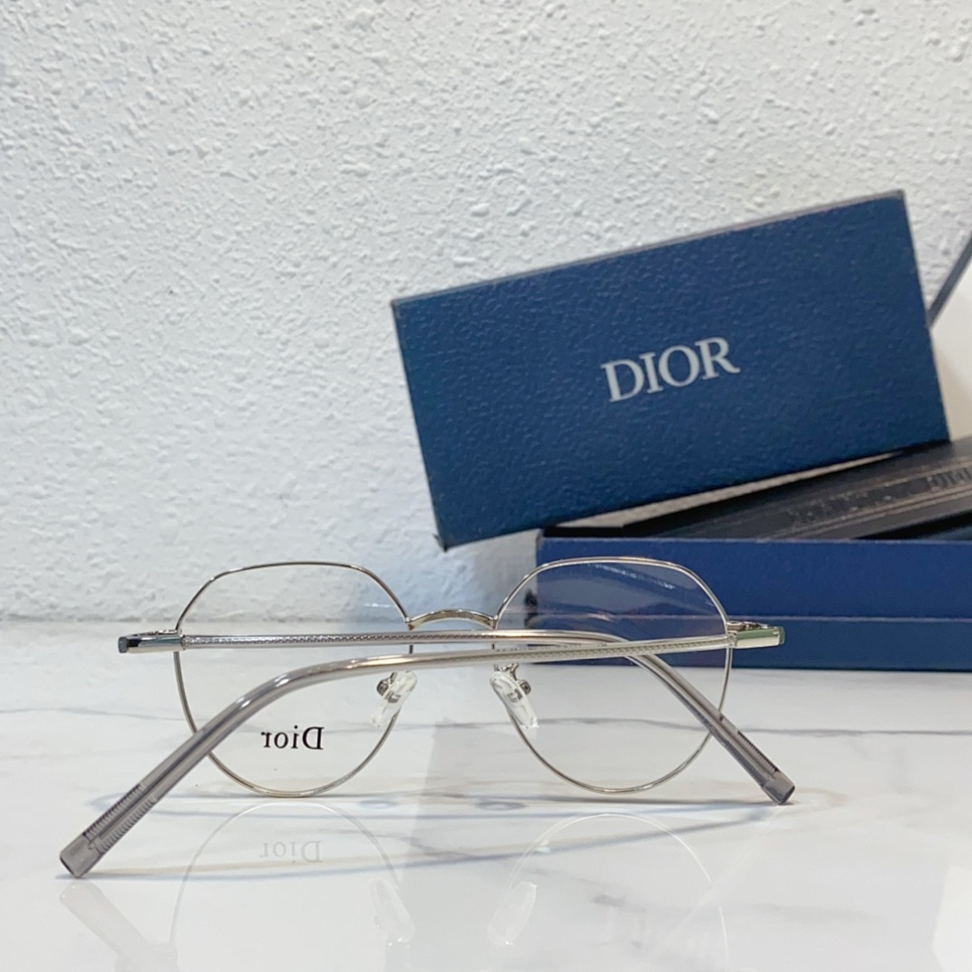 Other Dior_384 - Image 3