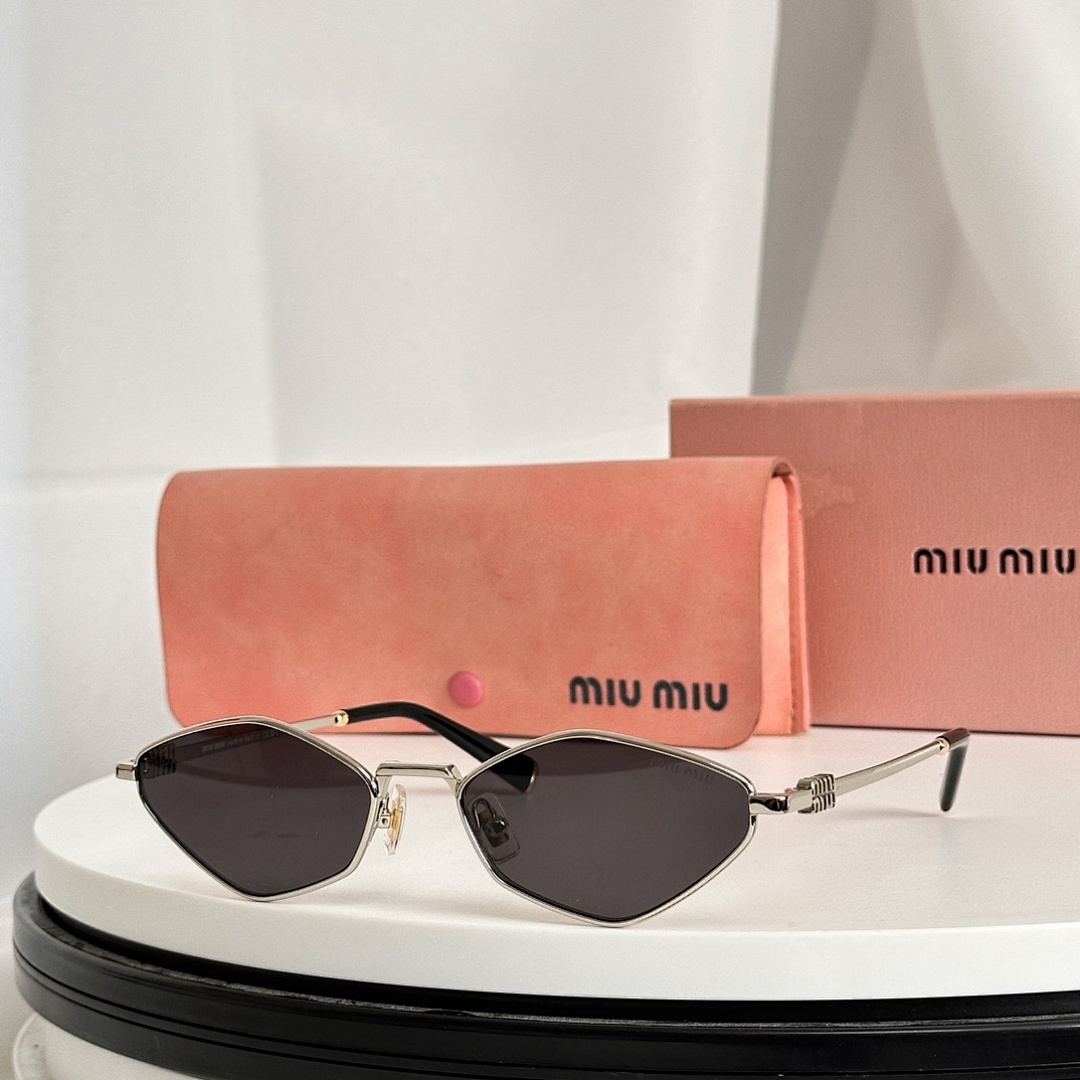 Miu Miu MIUMIUMODOMU56ZSSIZE56 - Image 9