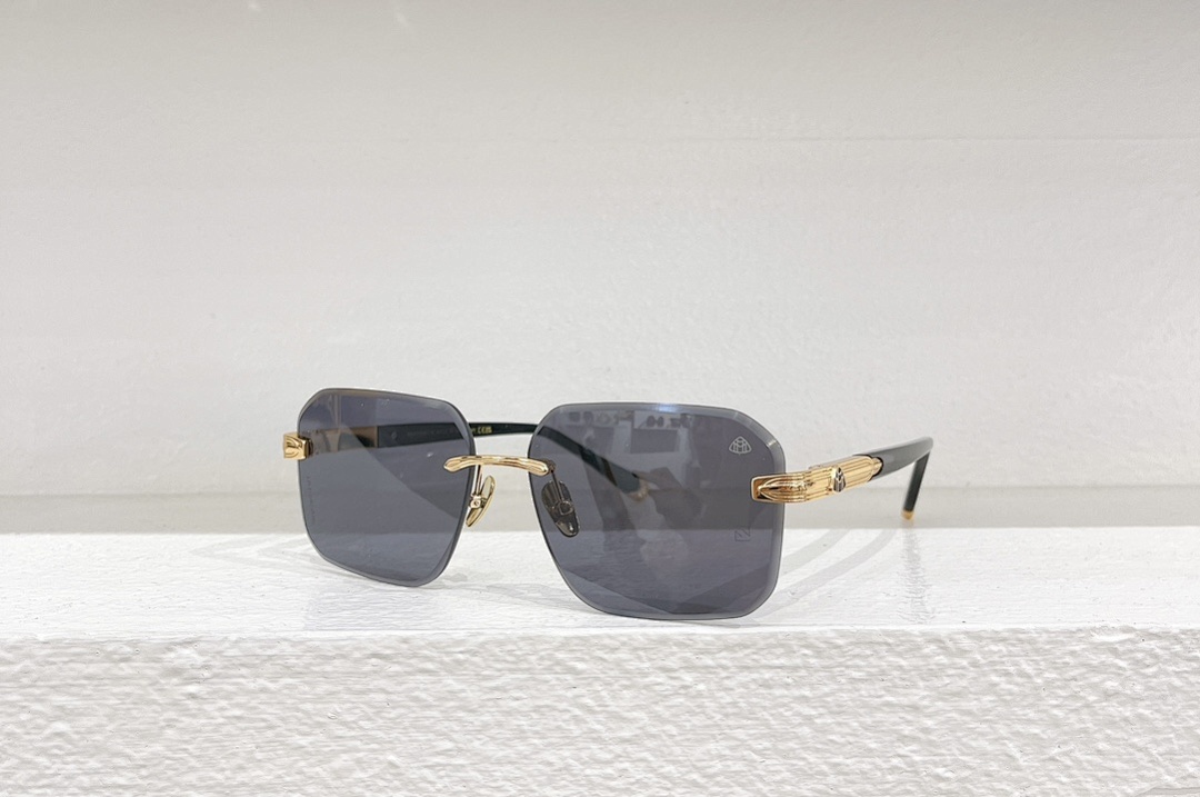 Chanel Chanel MAYBACHMODEL Z110SIZE:60, photo 1