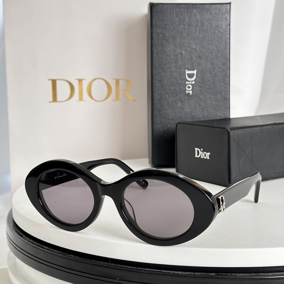 Other Dior LUCKDIOR R1I