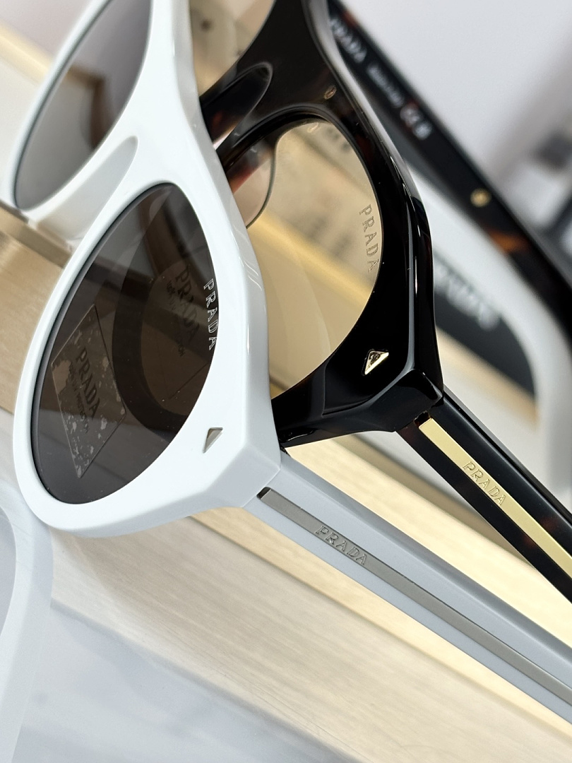 Prada PradMod :PRB15SSize :51 - Image 3