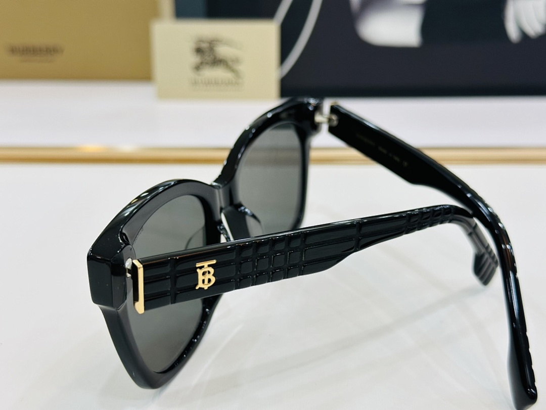Other BURBERRY BE4745 Size:55 - Image 3