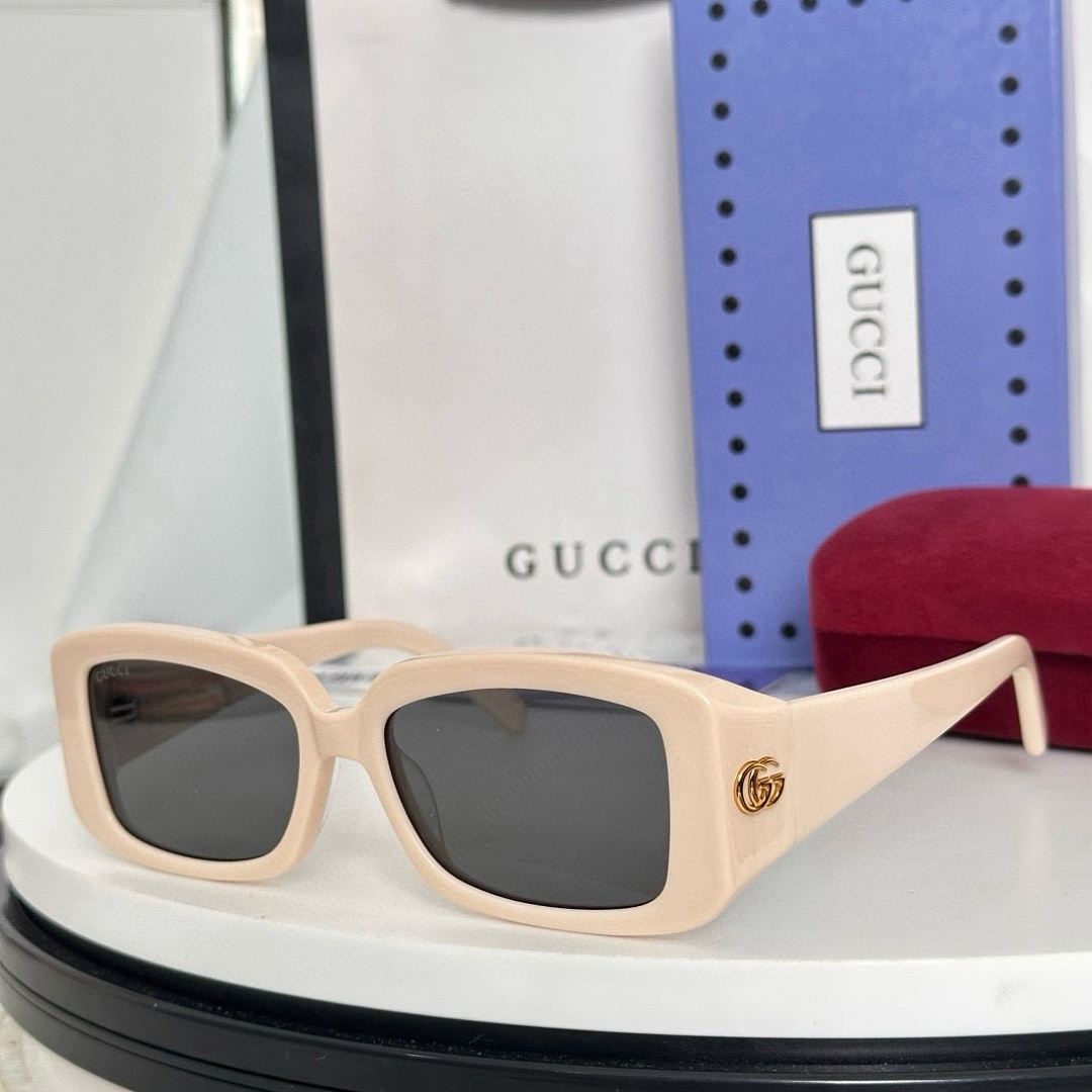 Other GUCCI GG1403SK - Image 4