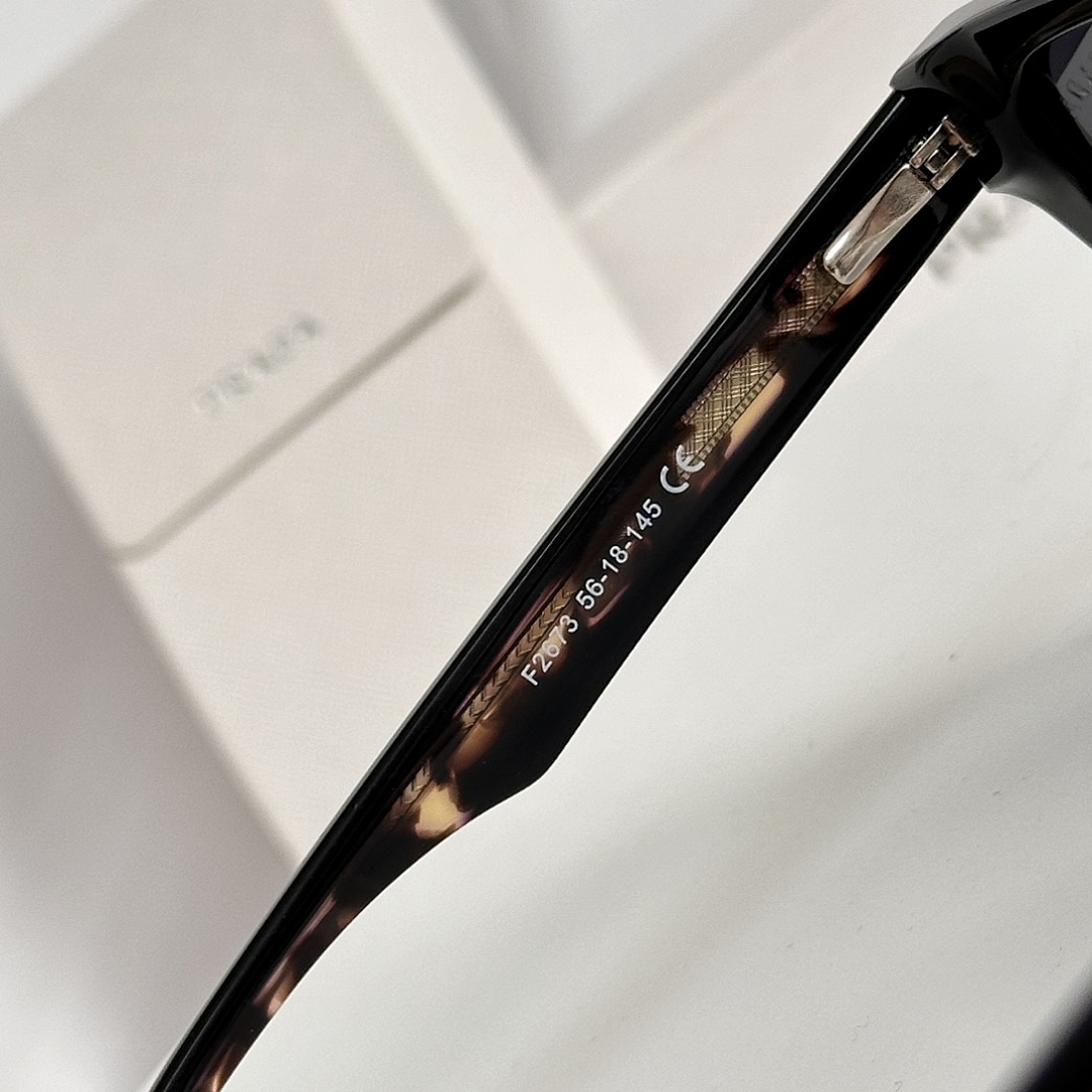 Prada MODELF2673SIZE56 - Image 3