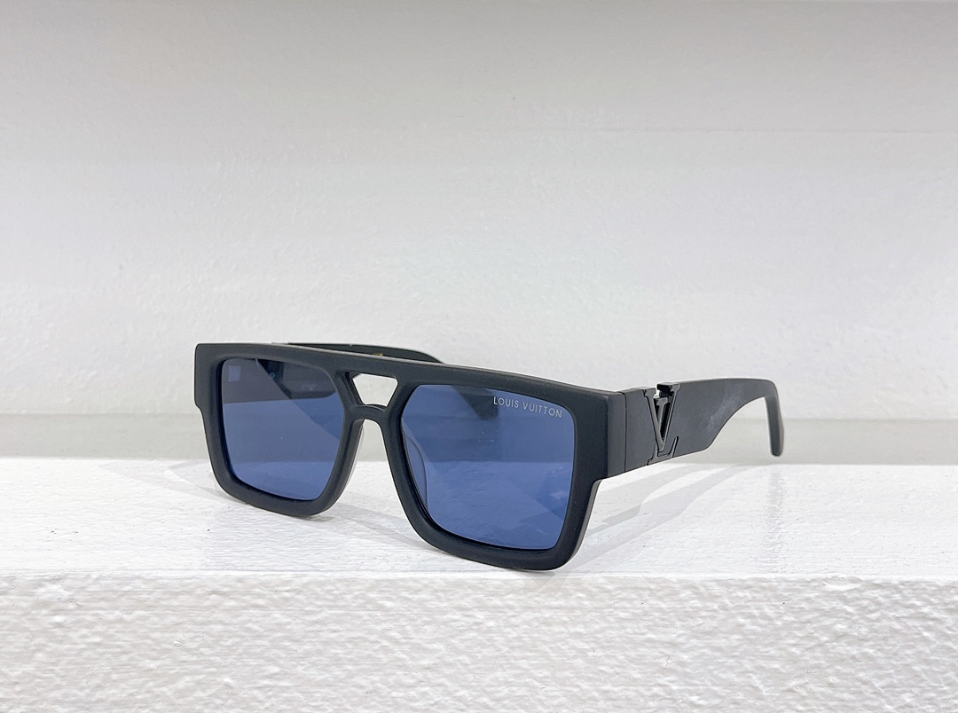 Other LOUIS VUITTONMODEL:Z2062W SIZE:56 - Image 4