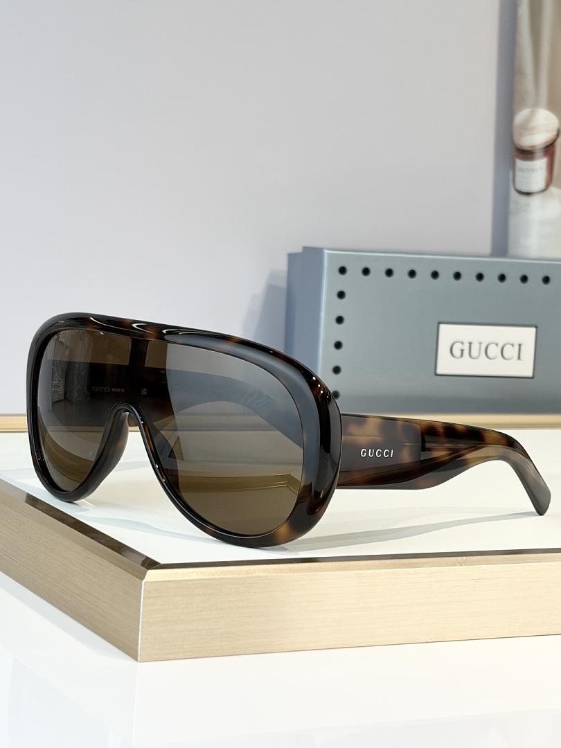Other GUCCIOversized MODEL:GG2164SSIZE:133 140, photo 1