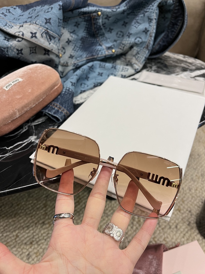 Miu Miu miumiuSMU - Image 9
